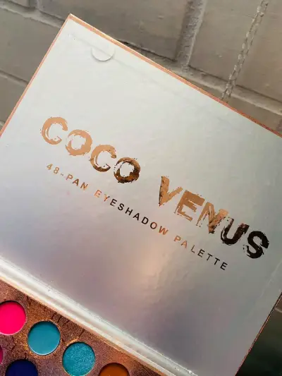 Paleta de sombras Venus multicolor - miniatura 3