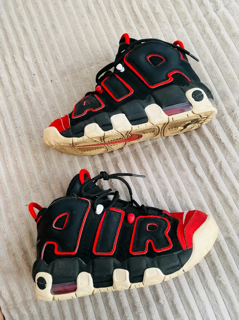Zapatillas deportivas negras y rojas Nike Air - 3