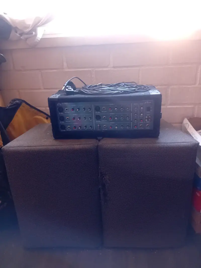Amplificador de sonido con cableado incluido - 2