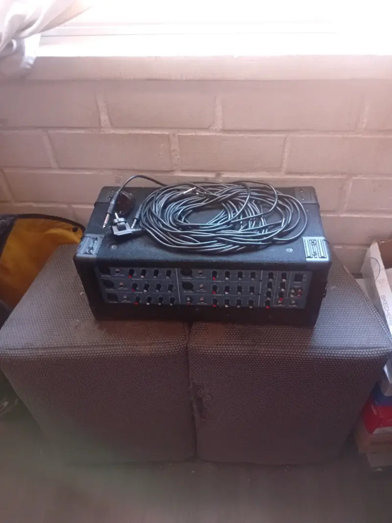 Amplificador de sonido con cableado incluido - 3