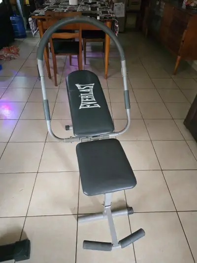 Banco de ejercicios Everlast para abdominales - miniatura 1