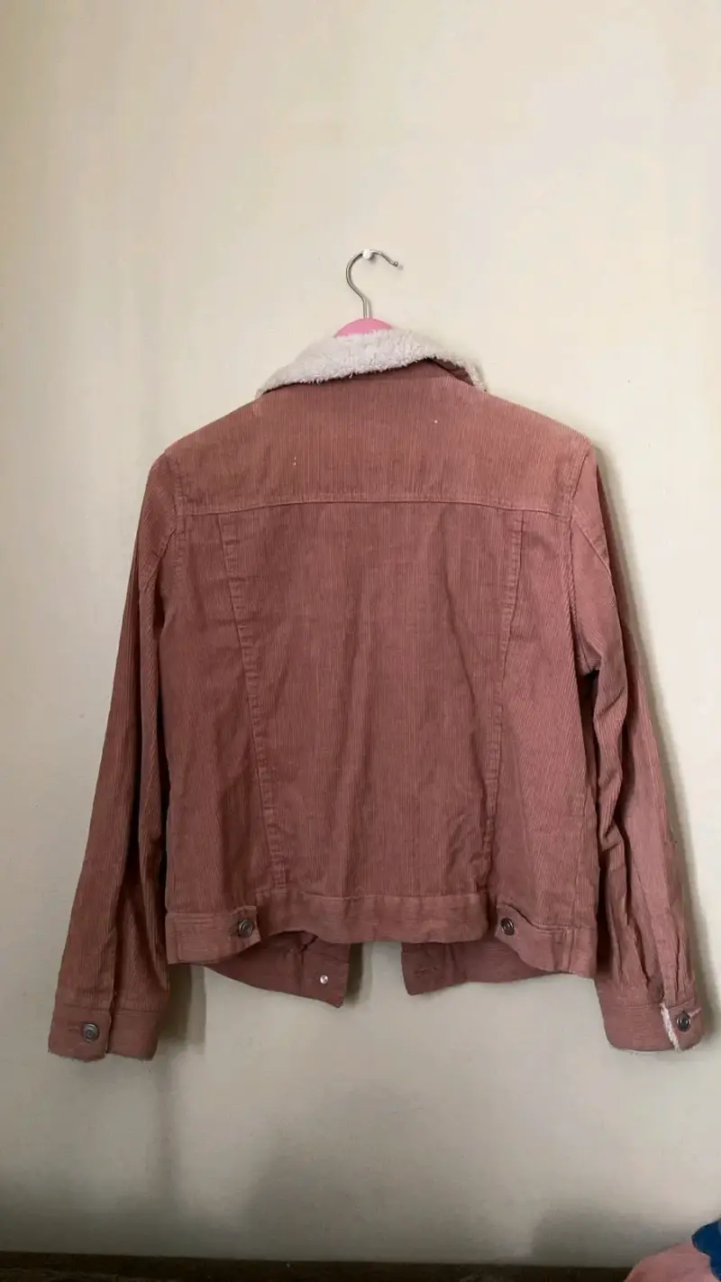 Chaqueta de pana rosa con forro de borrego - 2