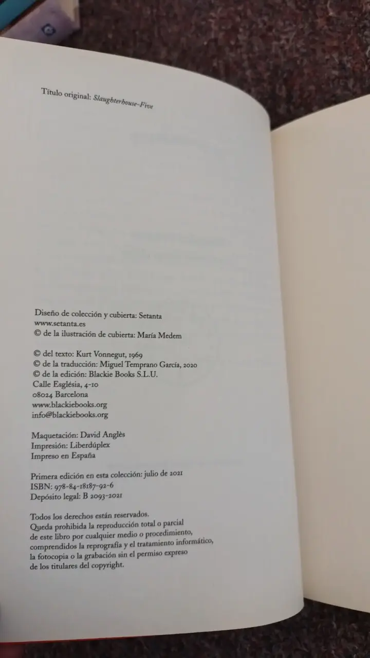 Libro 'Matadero Cinco' de Kurt Vonnegut - 4