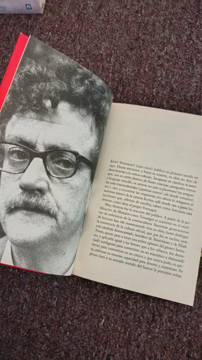 Libro 'Matadero Cinco' de Kurt Vonnegut - miniatura 5