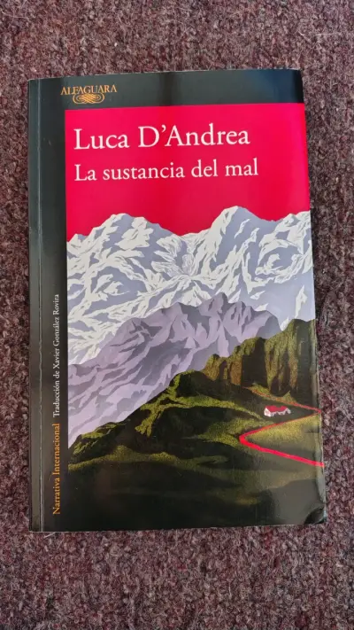Libro 'La sustancia del mal' de Luca D'Andrea - miniatura 1