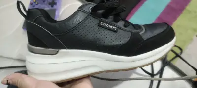 Zapatillas Skechers negras deportivas - miniatura 1