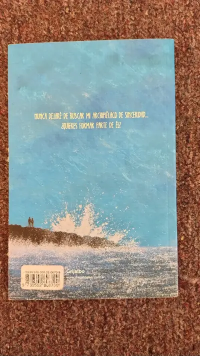 Libro 'Brújulas que buscan sonrisas perdidas' - miniatura 2