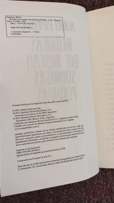 Libro 'Brújulas que buscan sonrisas perdidas' - miniatura 3