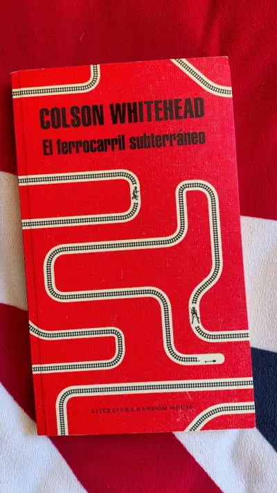 El ferrocarril subterráneo de Colson Whitehead - miniatura 1