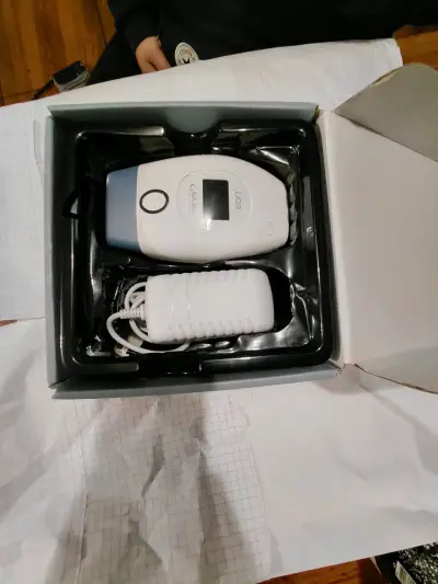 Depiladora IPL Gama Licia con accesorios - miniatura 1