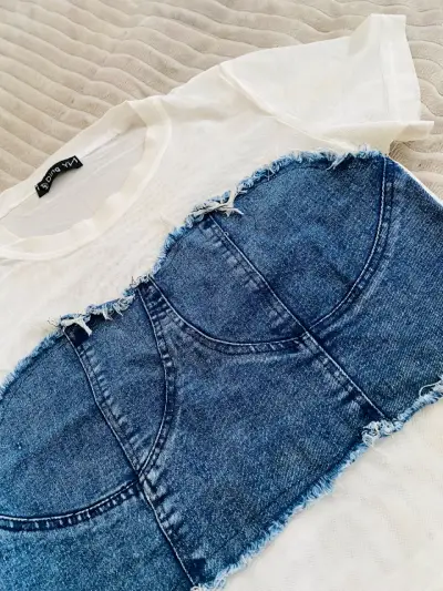 Polera blanca con detalle de mezclilla - miniatura 5