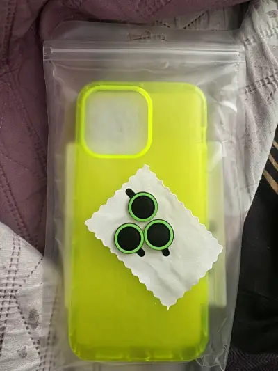 Carcasa protectora para celular con accesorios - miniatura 4