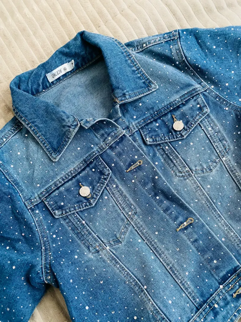 Chaqueta de mezclilla con brillos - 5
