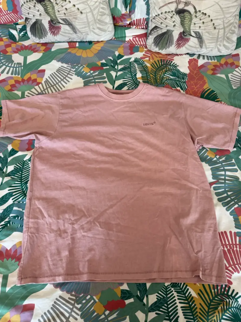 Polera Levi's rosa vintage fit - 2