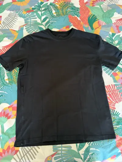 Polera negra básica de algodón - miniatura 2