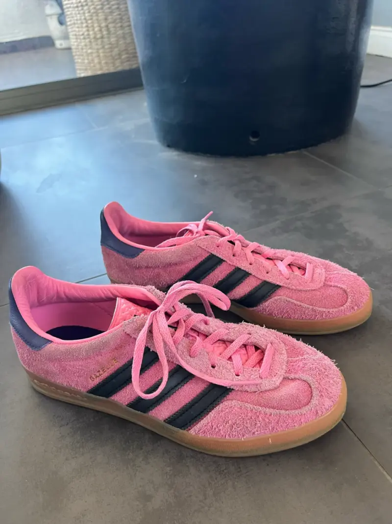 Zapatillas Adidas Gazelle rosas de gamuza - 1