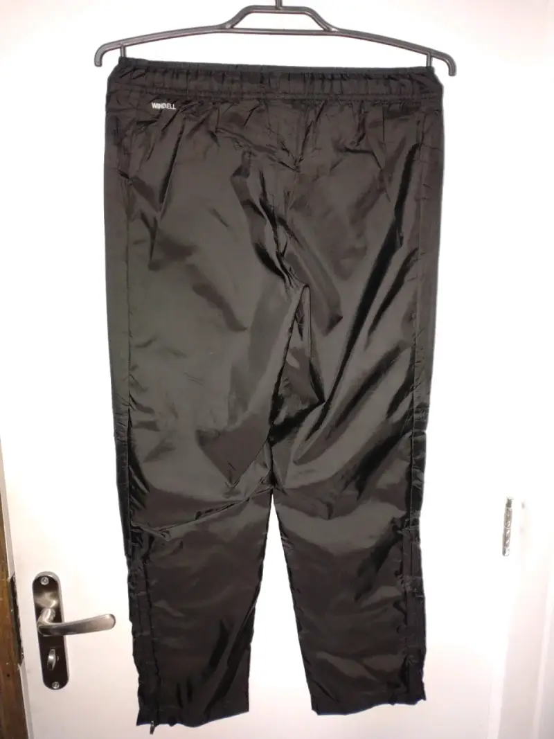 Pantalones deportivos Puma negros unisex - 3