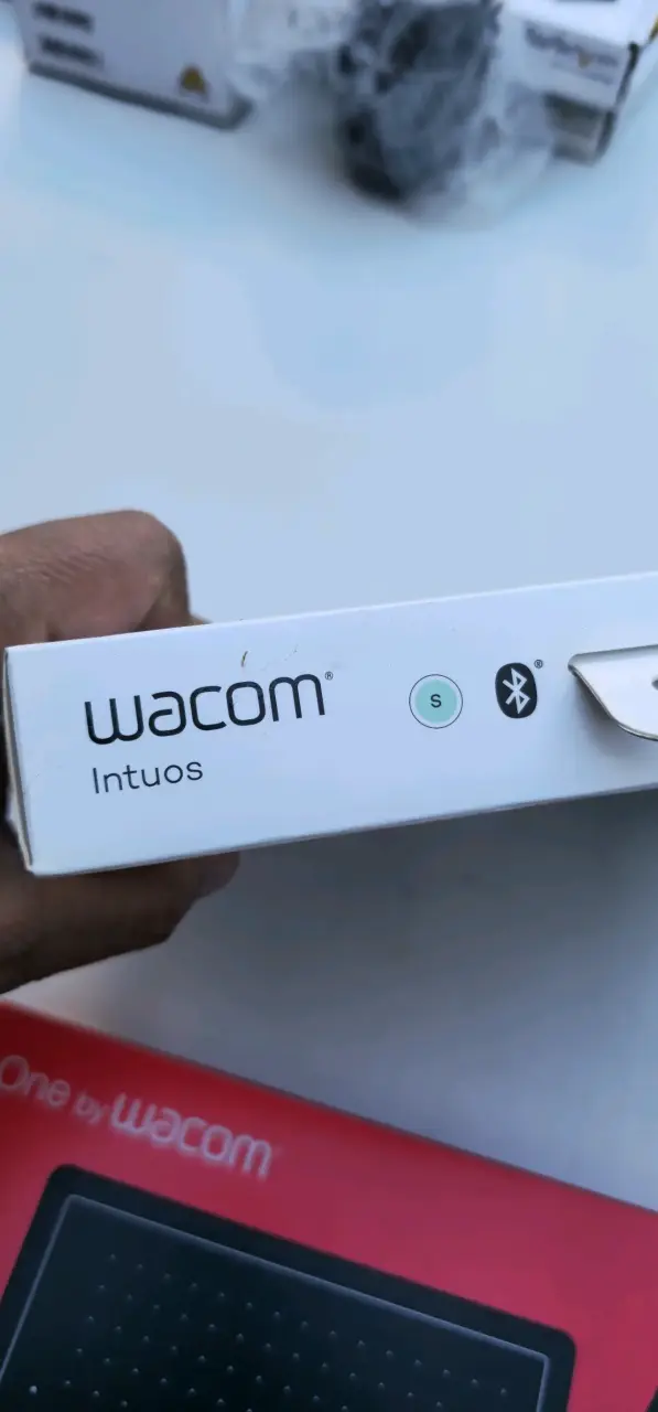 Tableta gráfica Wacom Intuos Bluetooth - 2