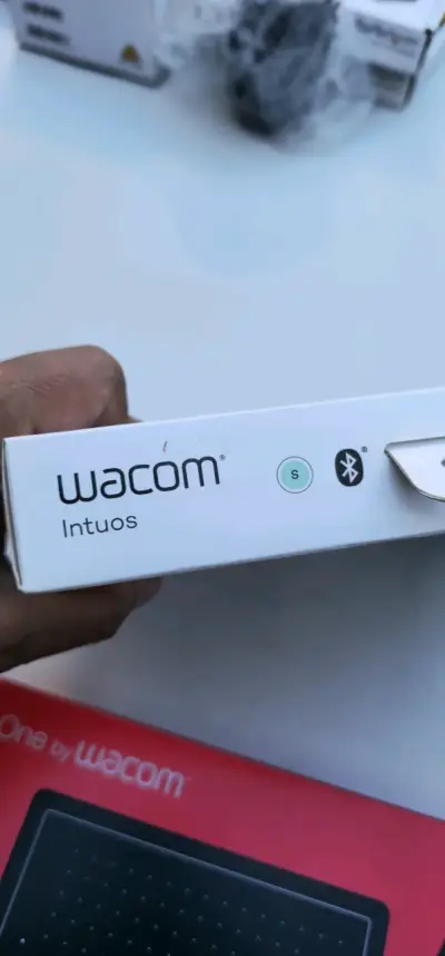 Tableta gráfica Wacom Intuos Bluetooth - miniatura 7