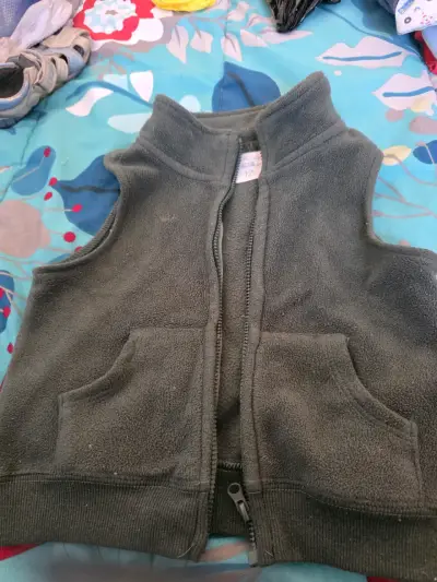 Chaleco polar sin mangas para niño y pantalón - miniatura 1