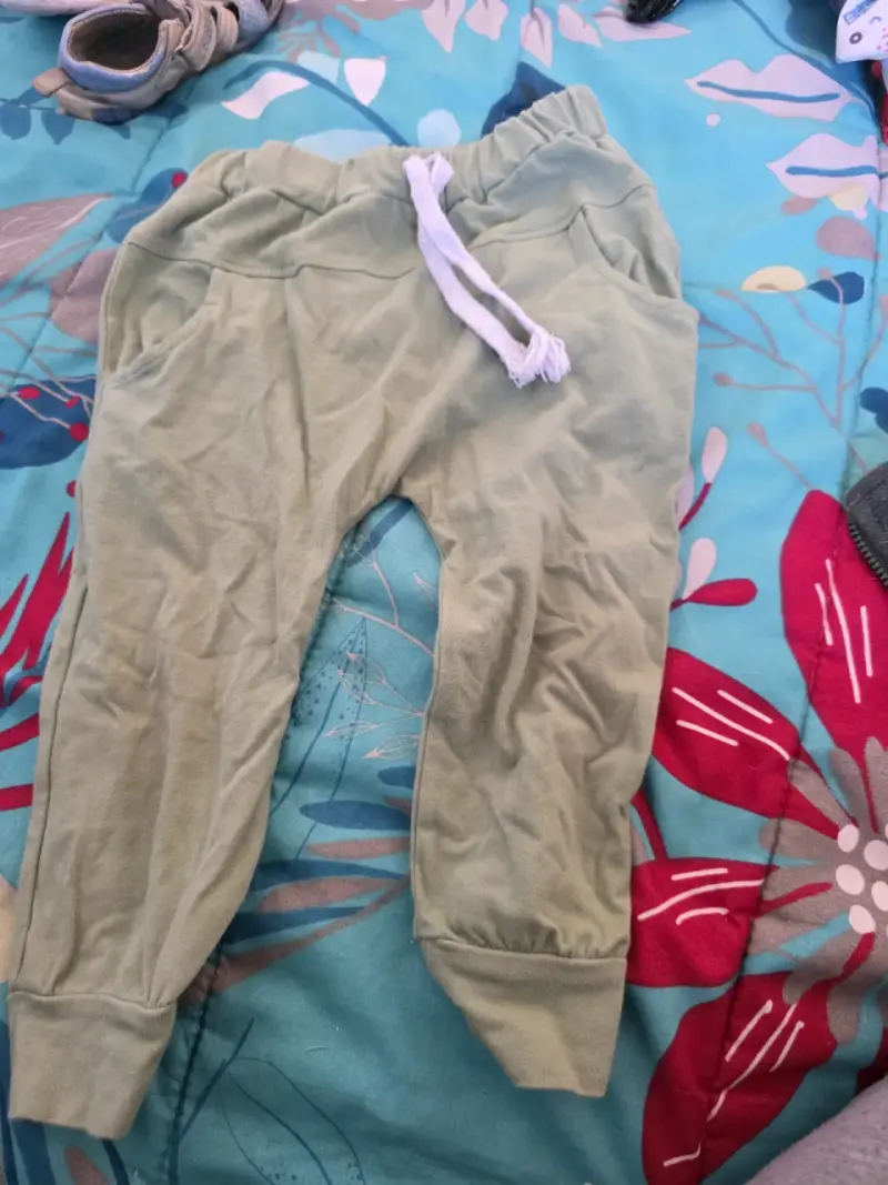 Chaleco polar sin mangas para niño y pantalón - 2