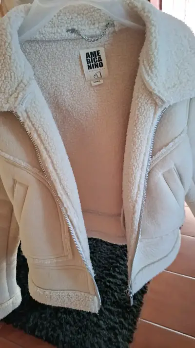 Chaqueta de abrigo beige con forro de lana talla s - miniatura 3
