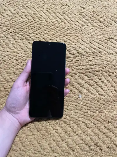 Motorola Moto G06 – Como NUEVO (1 semana de uso) - miniatura 2