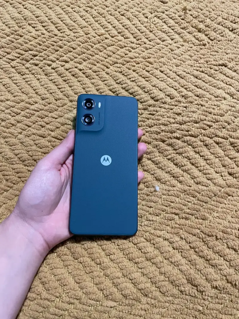 Motorola Moto G06 – Como NUEVO (1 semana de uso) - 3