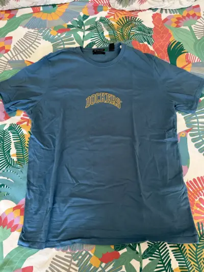 Polera azul Dockers con logo - miniatura 2