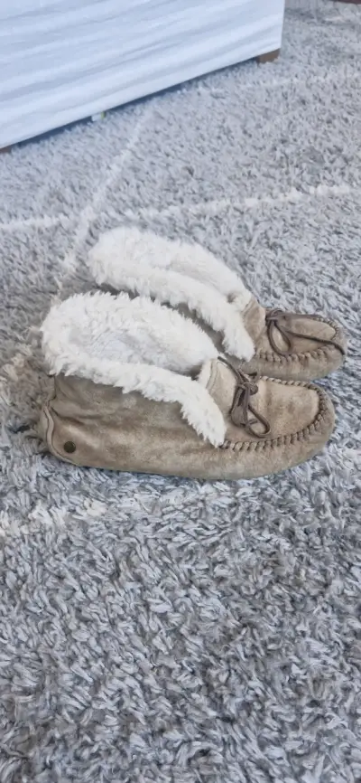 Pantuflas UGG de invierno con forro de lana - miniatura 1