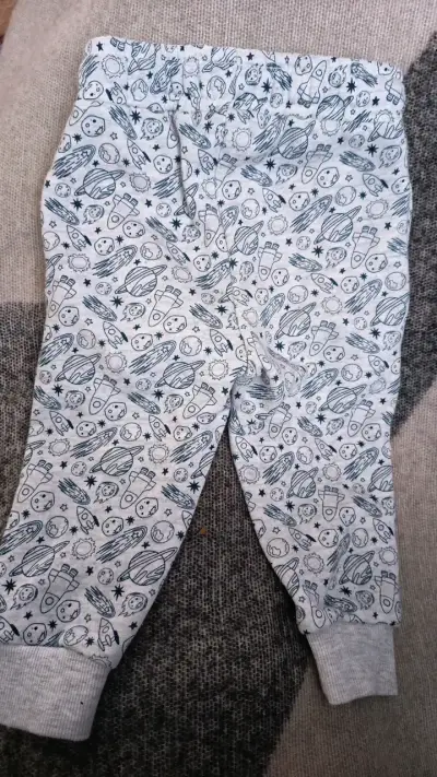 Pantalón infantil estampado espacial - miniatura 2