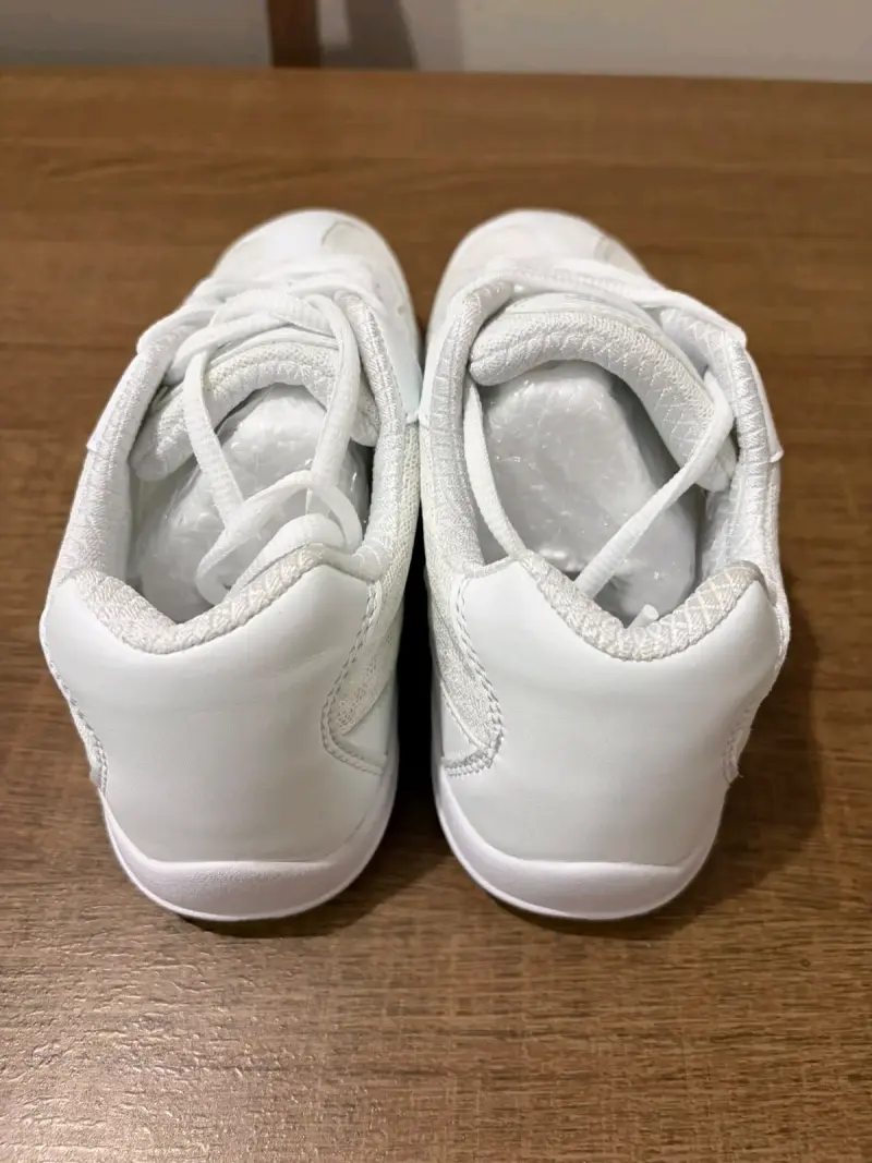 Zapatillas cheerleaders blancas Bixmax nuevas - 4
