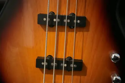 Bajo G&L Tribute Series JB-2 - miniatura 5