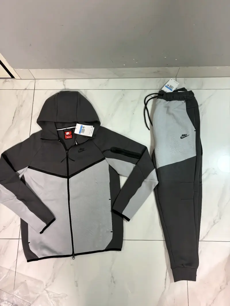 Polerón Nike Tech y pantalones - 5