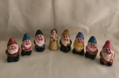 Set de sacapuntas vintage Blancanieves y enanitos - miniatura 2