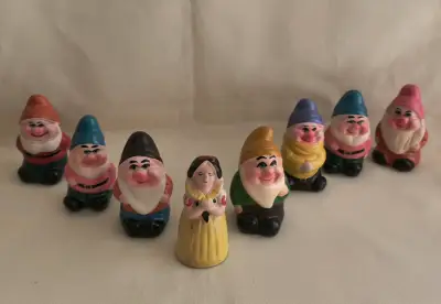 Set de sacapuntas vintage Blancanieves y enanitos - miniatura 6