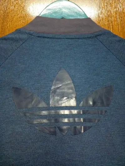Chaqueta deportiva Adidas azul talla S con rayas - miniatura 5