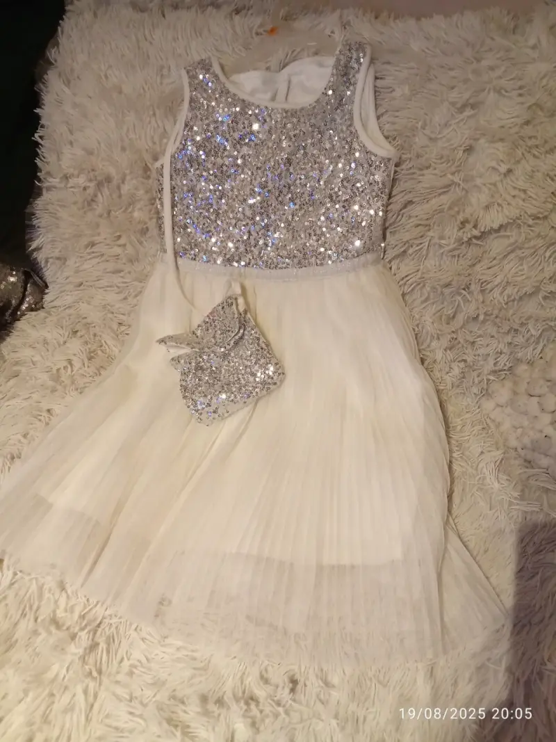 Vestido de fiesta con lentejuelas plateadas - 2