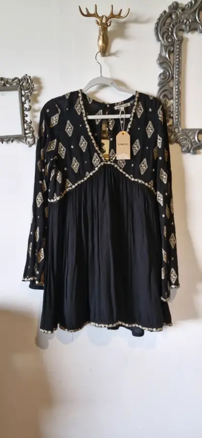 Vestido bohemia negra con estampado Barbados - miniatura 1