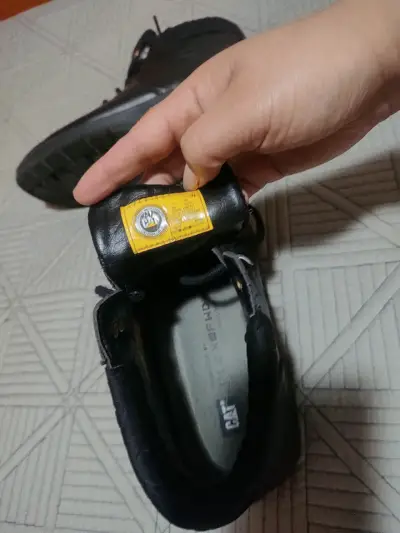 Botas de cuero CAT negras - miniatura 1