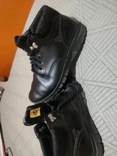 Botas de cuero CAT negras - miniatura 2