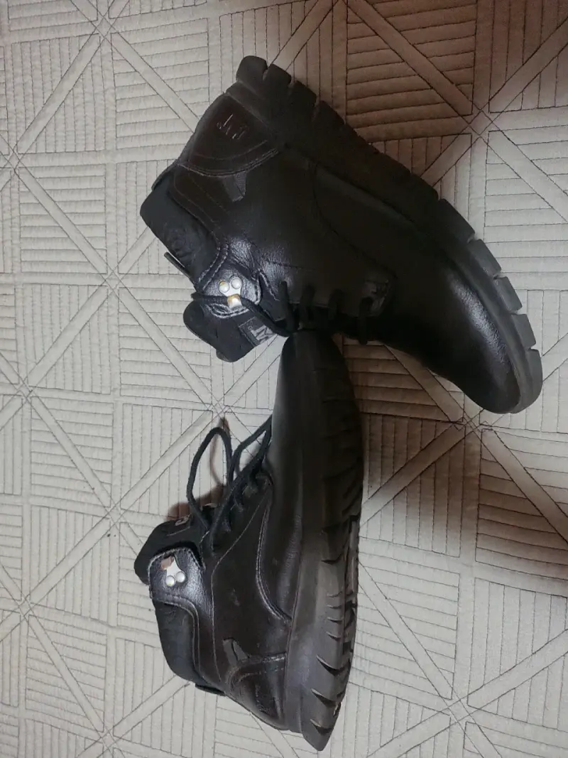 Botas de cuero CAT negras - 4