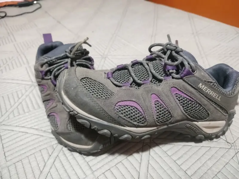Zapatillas de trekking Merrell gris y morado - 1