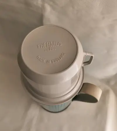 Termo vintage Thermos años 70 decorativo - miniatura 2