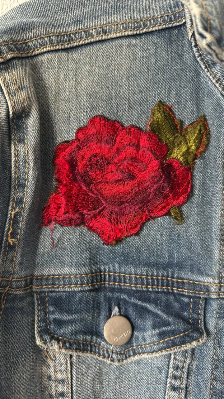 Chaqueta de mezclilla con bordado floral - 2