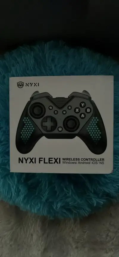 Control inalámbrico Nyxi Flexi para múltiples plataformas - miniatura 1