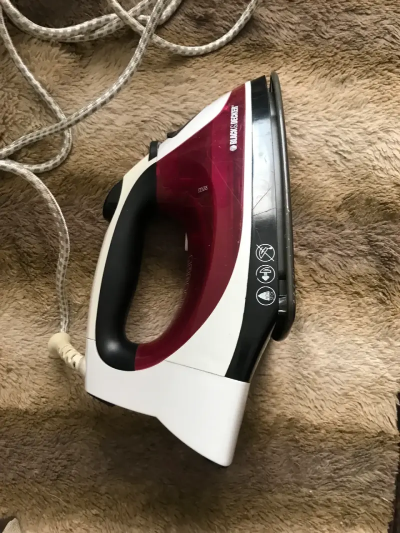 Plancha Black & Decker de vapor compacta - 3
