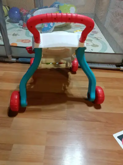 Andador musical para bebé con actividades - miniatura 3