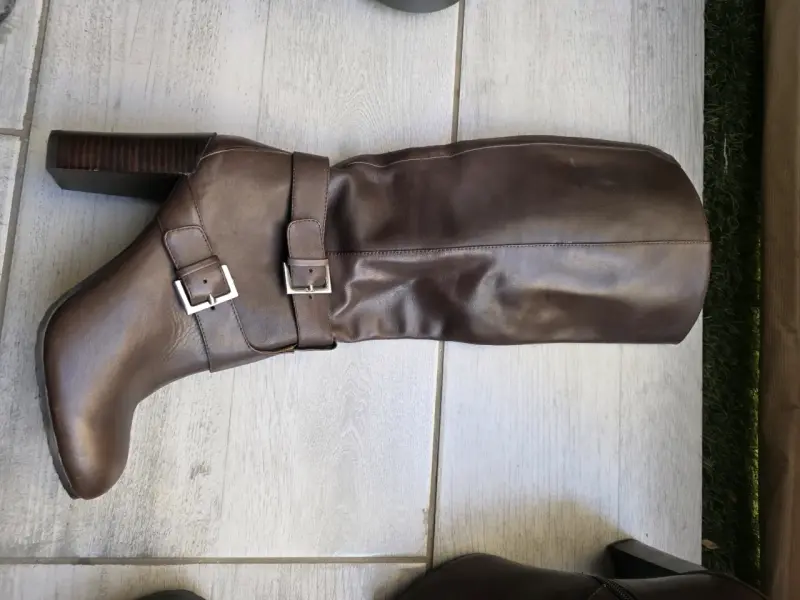 Botas de cuero marrón con hebillas - 2