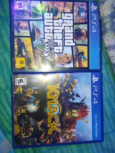 Juegos PS4 Grand Theft Auto V y Knack - miniatura 1
